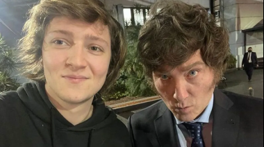 Hasta las manos: la mujer de la Pepona de Milei alcoholizada se chocó un poste de luz en la Costa