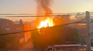 Psicosis por una guerra ajena: Vecina creyó que la explosión de garrafas era un bombardeo de Irán