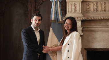 Torres firmó con Nación el pago de la deuda de Anses con Chubut por más de $48 mil millones