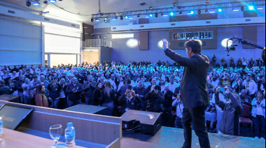 Axel Kicillof en Córdoba: "a Milei le queda poco, vamos a ir a las urnas con una mejor propuesta"