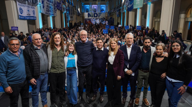 Kicillof defendió la salud pública y cuestionó el ajuste libertario
