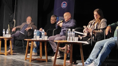 Lilito bonaerense chicaneó a libertario: “Diputado que estabas en el encuentro…”