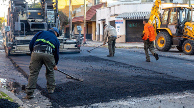 Lanús: la municipalidad continúa con las obras del plan de pavimentación 2026 - 2027