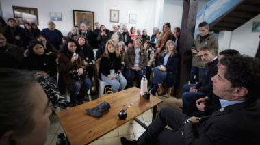 Kicillof pidió fortalecer los vínculos de cercanía y solidaridad con el pueblo