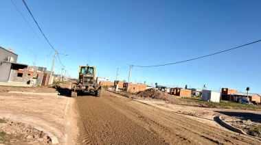 Dolores: El municipio avanza con trabajos de estabilizado en distintos puntos de la ciudad