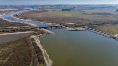 Cuando cargues nafta, mirá el ticket: el freno a la obra pública y el Plan Maestro del Río Salado