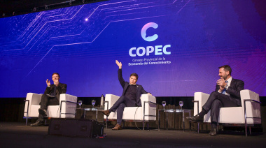 Kicillof lanzó el Consejo Provincial de la Economía del Conocimiento y cruzó al Gobierno de Milei