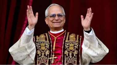 Kicillof le pide a Milei que decrete feriado el día que el Papa visita la provincia