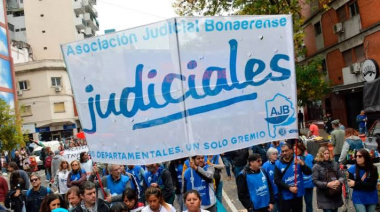 Otro frente salarial para Kicillof: los judiciales reclaman una recomposición