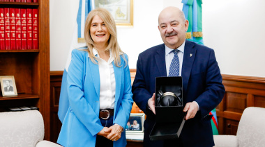Magario acordó con la UNLP trabajar para combatir el hambre, la pobreza y garantizar el acceso a la vivienda