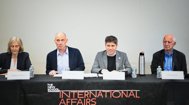 En Nueva York, Kicillof disertó sobre el futuro regional y lanzó duras críticas al gobierno de Milei