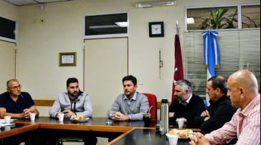 Egüen avanzó con proyectos de salud e infraestructura en Riestra