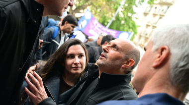 El Frente Renovador marchó en defensa de la educación pública y le exigió a Milei a que cumpla con la ley