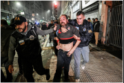 Senador libertario justificó la detención de los manifestantes: “violentos, golpistas y terroristas”