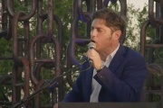 Kicillof fustigó al gobierno por privatizar la Hidrovía: “Nos quieren entregar de pies y manos”