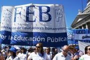 Docentes subieron la apuesta: “Tenés derecho a un salario digno y tenés derecho a parar”