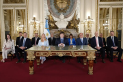 “Están terminados”, duro mensaje de intendente sobre las medidas del gobierno para contener el dólar