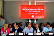 Los intendentes radicales, sin legisladores, se reunieron con el ministro de Economía provincial