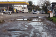 Pozos y más pozos en Mar del Plata: denuncian desidia en infraestructura vial