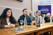 Fabián Luayza recibió a Daniel Ivoskus en Berazategui para la presentación de su libro Gobernicar