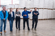 Cañuelas: Marisa Fassi recibió a Mariel Fernández y recorrieron cooperativas e industrias