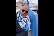 Con tono de chicana, intendente le preguntó a Milei: "¿Por quién vas a hinchar el miércoles, Javo?"