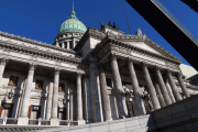 Pese a la falta de acuerdos el gobierno apura el debate de la reforma política en el Congreso