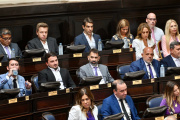 Libertarios quieren eliminar el cobro de certificados de deuda municipal