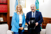 Magario acordó con la UNLP trabajar para combatir el hambre, la pobreza y garantizar el acceso a la vivienda