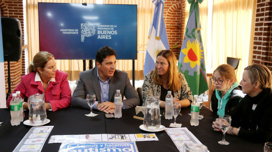 El Senado aprobó pictogramas en el transporte para reforzar la inclusión